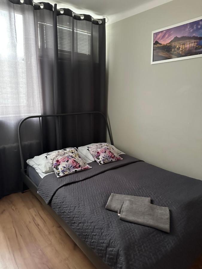 Coser Apartamenty III Warszawa Eksteriør billede