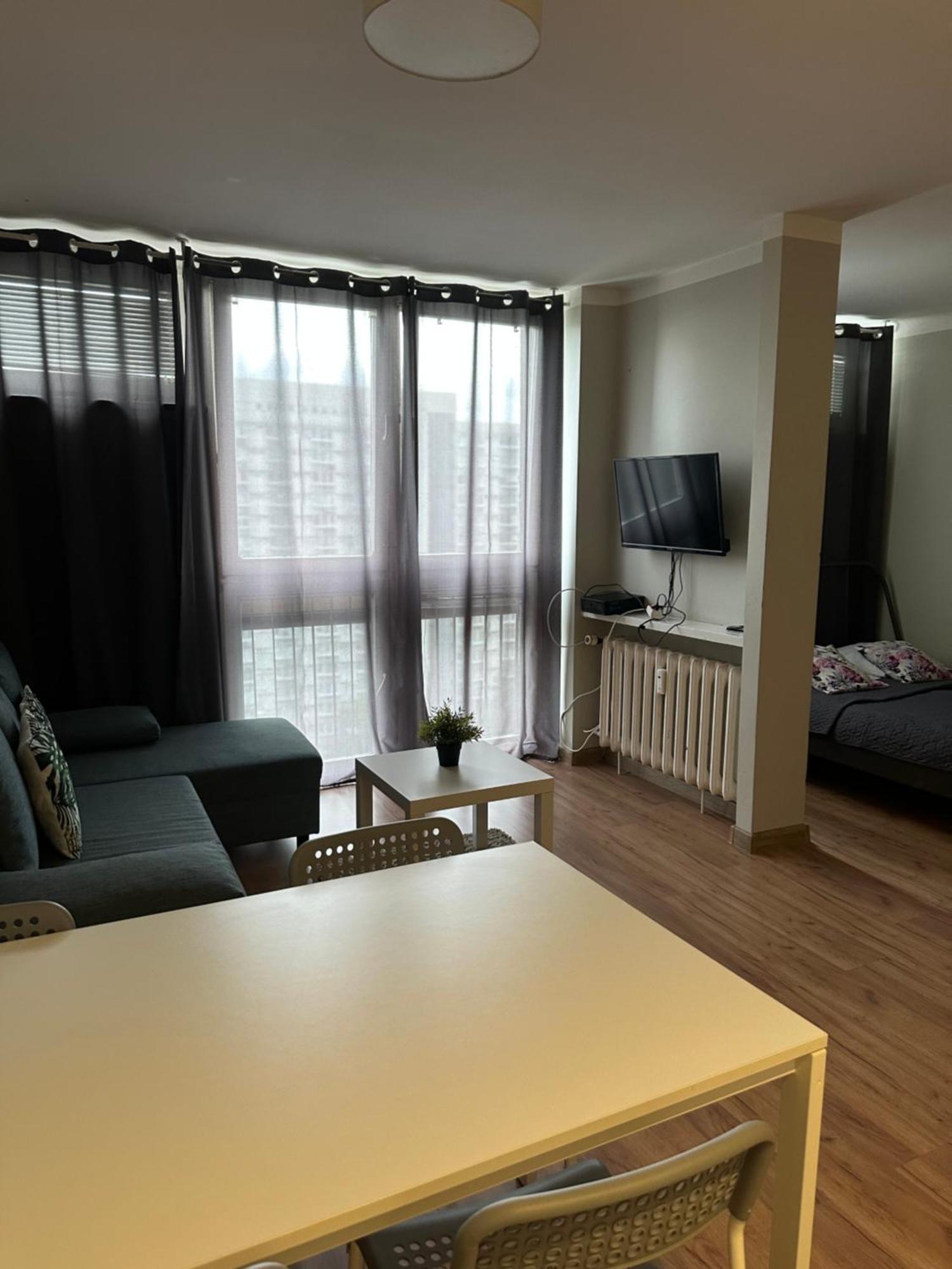 Coser Apartamenty III Warszawa Eksteriør billede